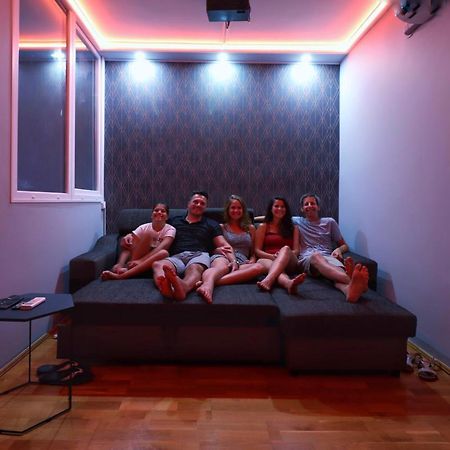 CinemApartman Eger Bagian luar foto