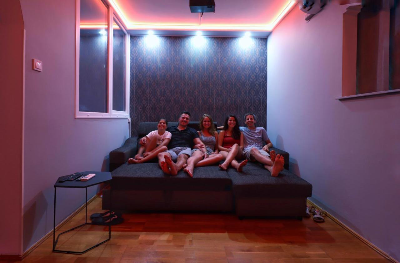 CinemApartman Eger Bagian luar foto
